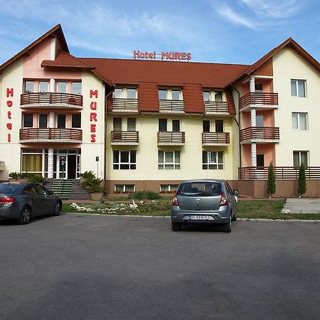 Hotel Mures Topliţa 외부 사진