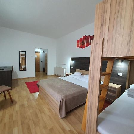 Hotel Mures Topliţa 외부 사진