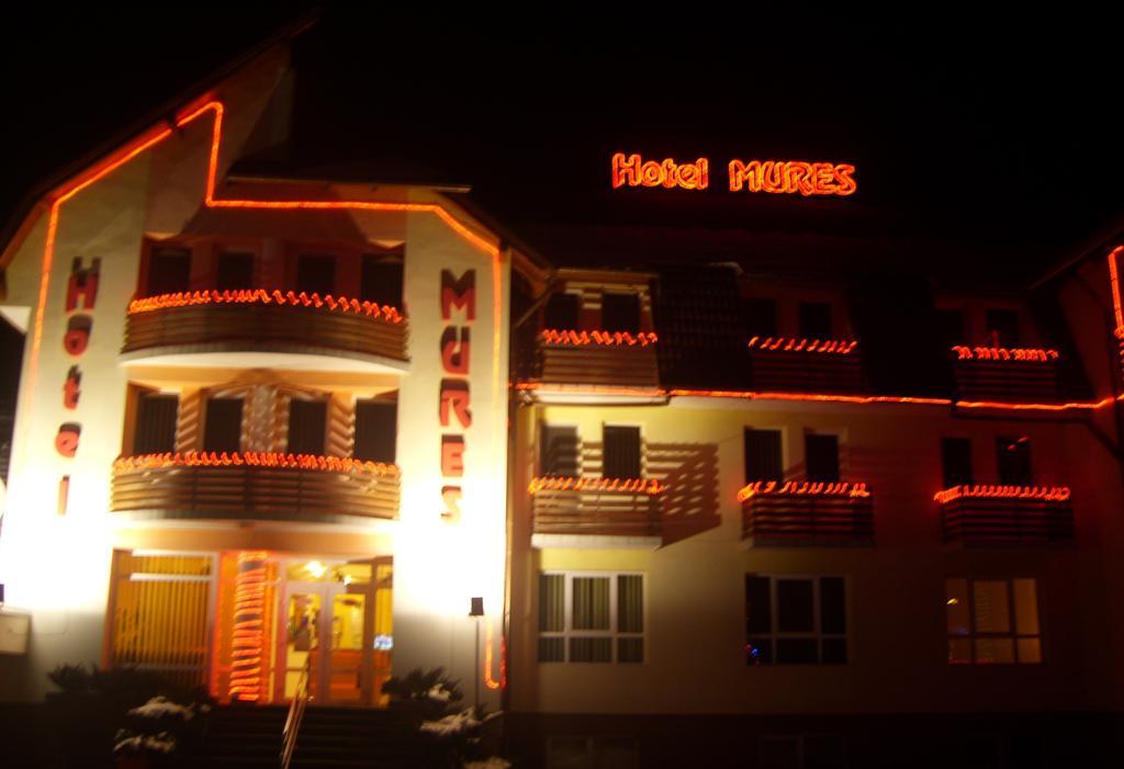 Hotel Mures Topliţa 외부 사진