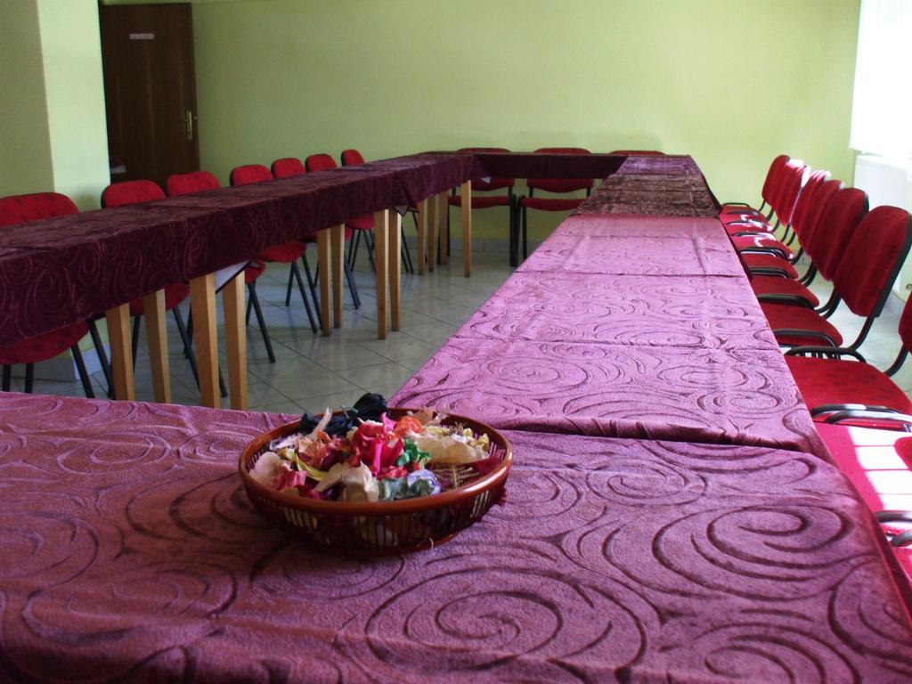 Hotel Mures Topliţa 외부 사진