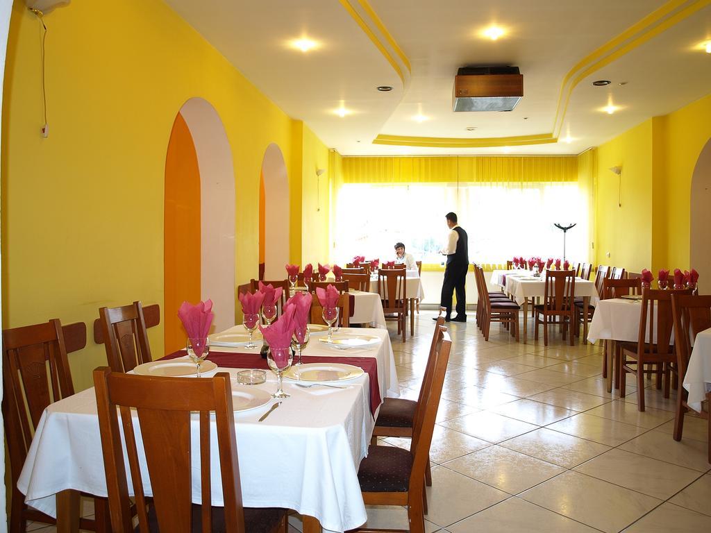 Hotel Mures Topliţa 외부 사진