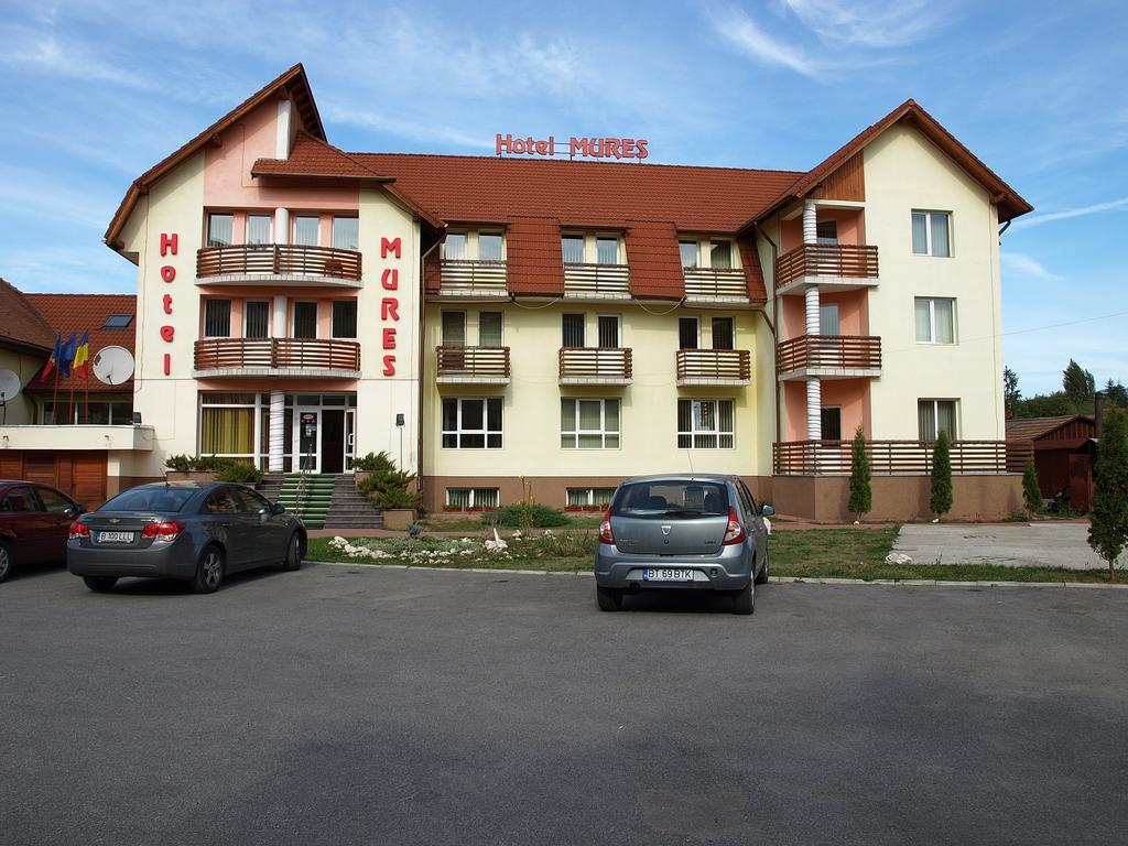 Hotel Mures Topliţa 외부 사진