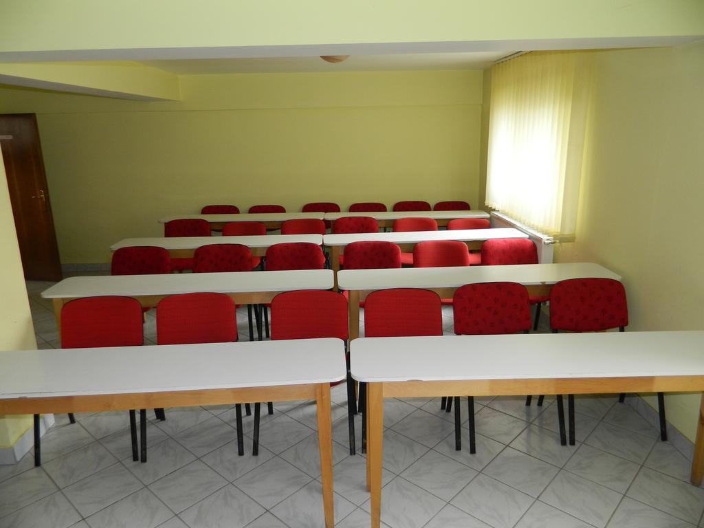 Hotel Mures Topliţa 외부 사진
