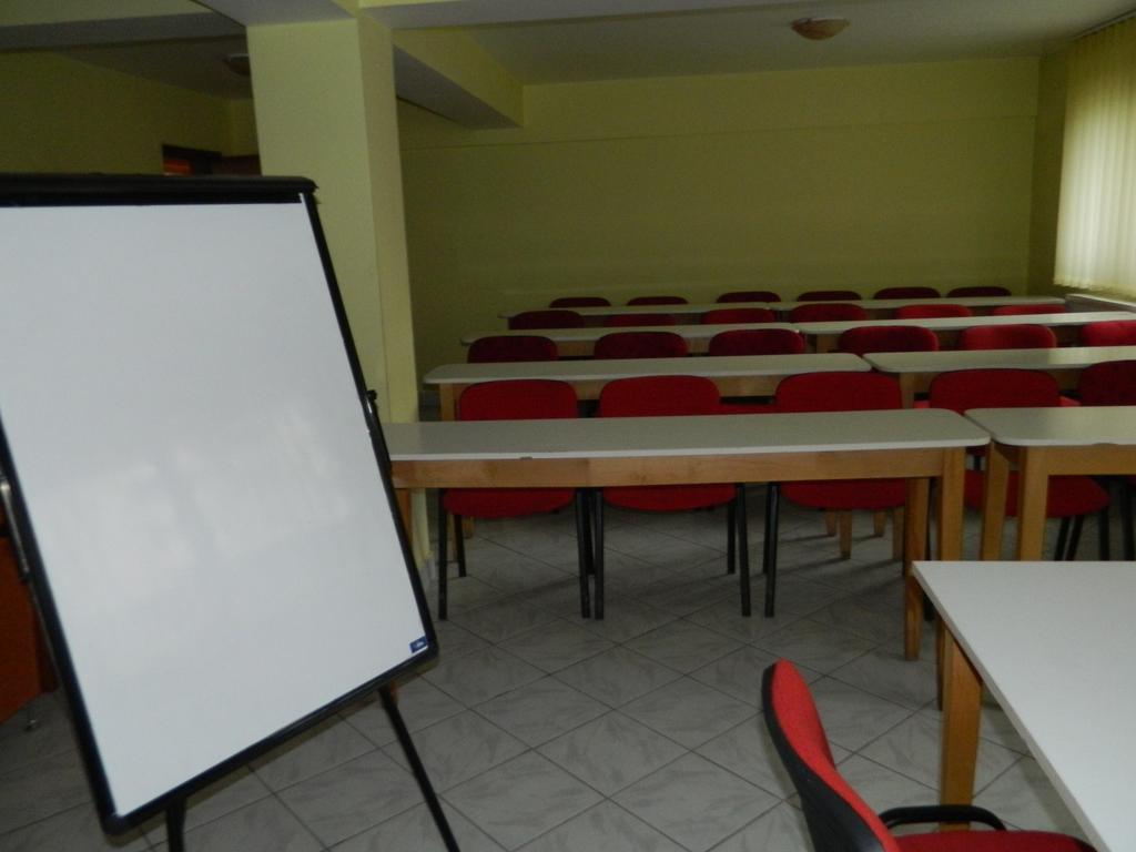 Hotel Mures Topliţa 외부 사진