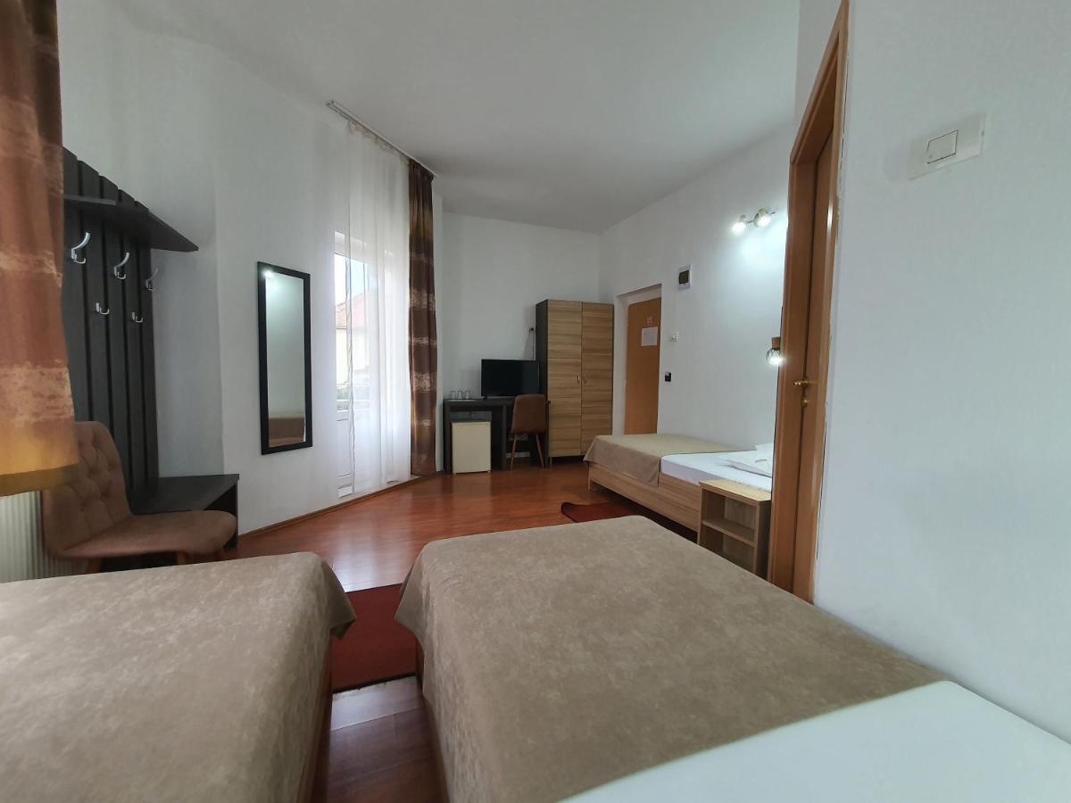 Hotel Mures Topliţa 외부 사진